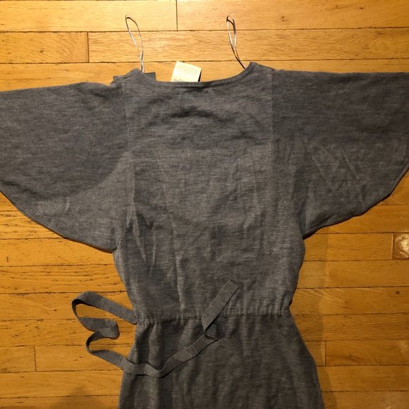 Brand New Cynthia Rowley Wool Batwing/ Angel wing Midi Dress - Picture 9 of 9